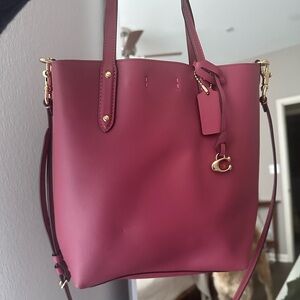 Coach central shopper tote
